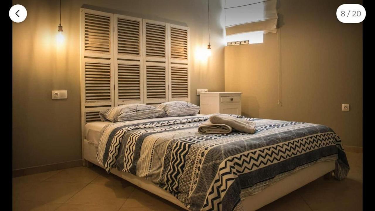 Moonstone House B Apartment Mytilene ภายนอก รูปภาพ