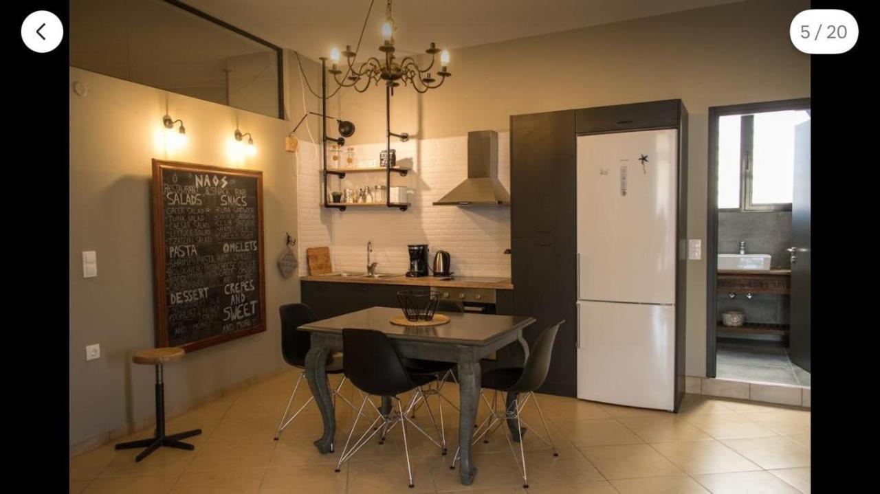 Moonstone House B Apartment Mytilene ภายนอก รูปภาพ